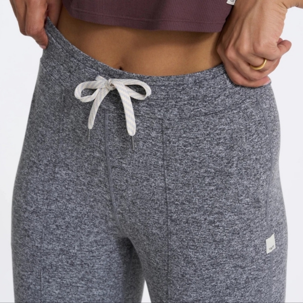 Vuori Halo Wideleg Flare DreamKnit Heather Grey M - Picture 3 of 16